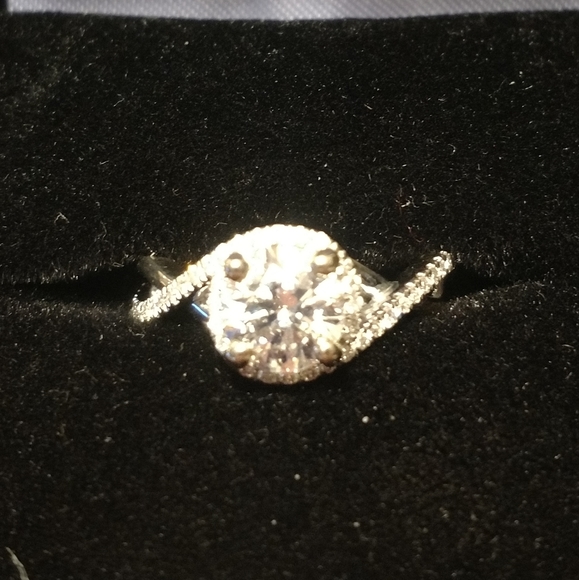 Engagement Ring - Picture 2 of 3